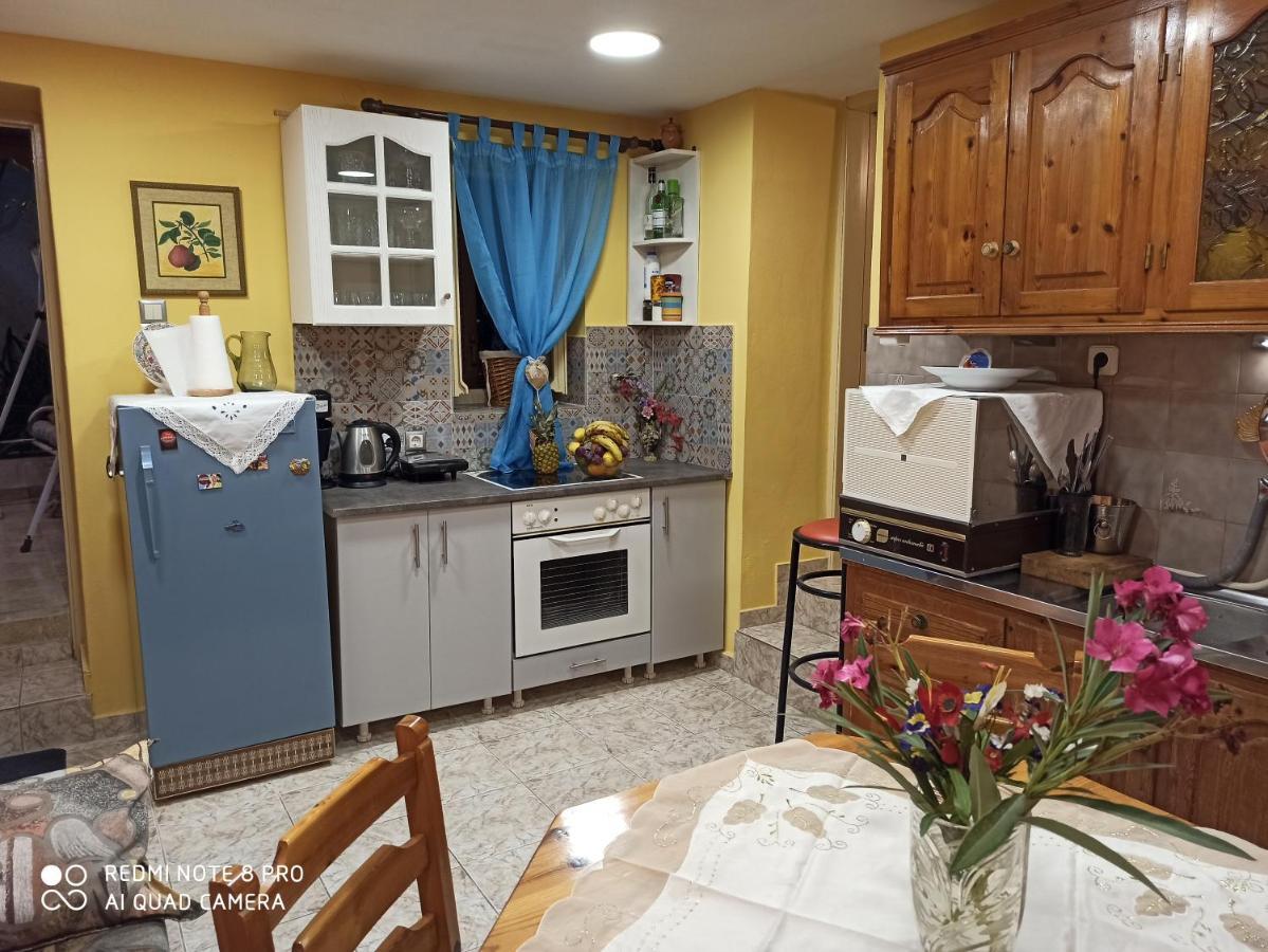 Aegina Town Traditional Lemon House Exterior foto